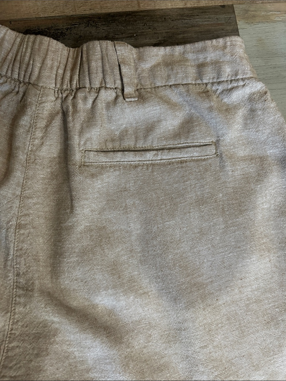 Old Navy Linen-Blend Bermuda Shorts in Beige Sz L Lightweight Summer Vacay - Picture 8 of 8